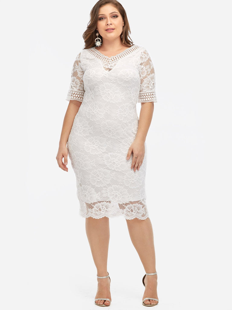 V-Neck Plain Crochet Lace Embellished Hollow Half Sleeve Plus Size Dress
