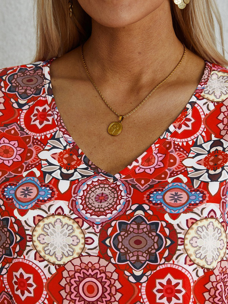 Red Women T-shirts