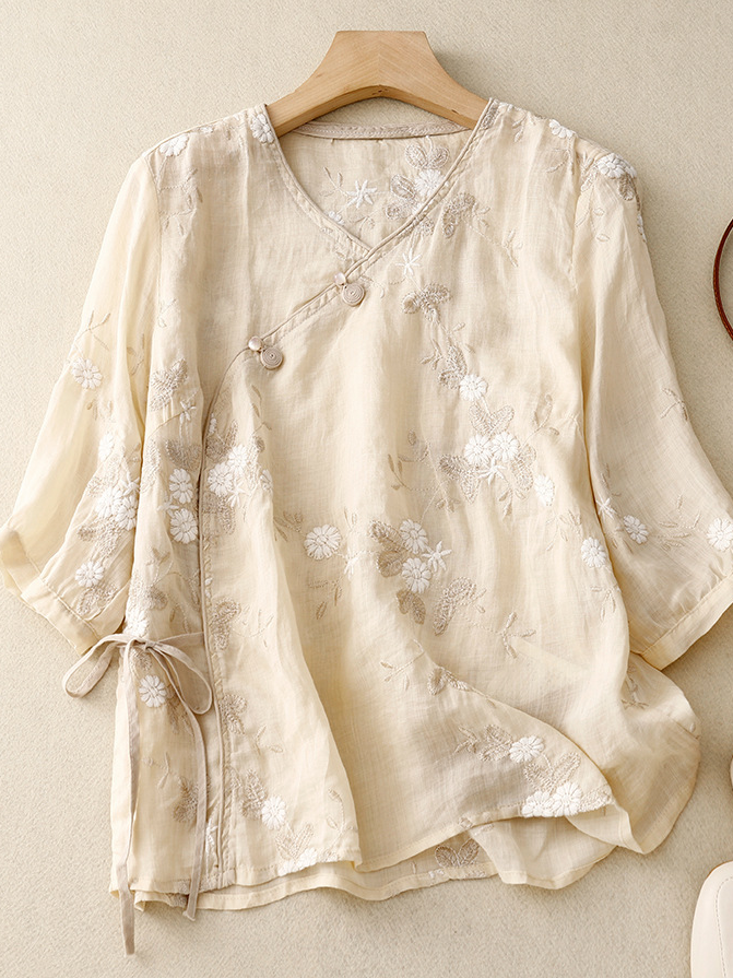 Fashion 3/4 Sleeve Shirt Collar Plain Embroidery Loose Regular Blouse