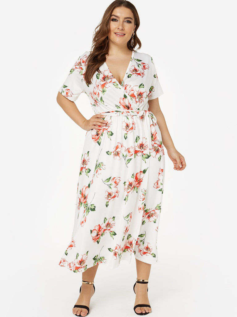 V-Neck Floral Print Short Sleeve Slit Hem Plus Size Dresses