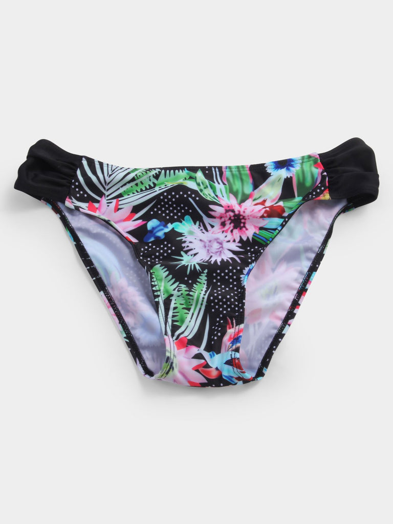 Tiny Bikini Bottom Trend
