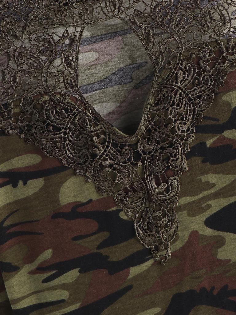 Ladies Camo T-Shirts