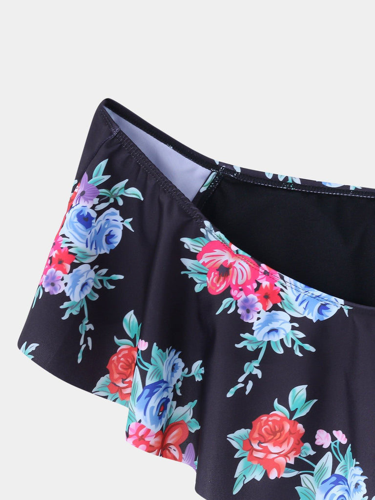 Ladies Black Bikinis