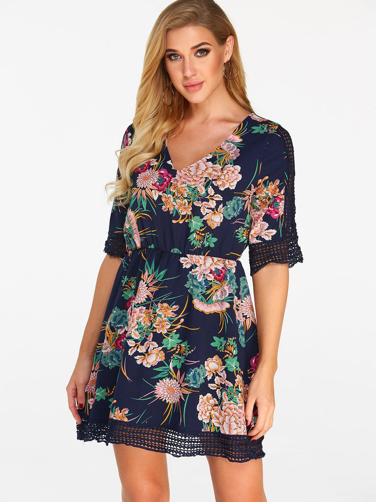 V-Neck Half Sleeve Floral Print Hollow Mini Dress