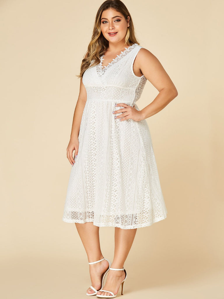 V-Neck Plain Lace Sleeveless Plus Size Dress